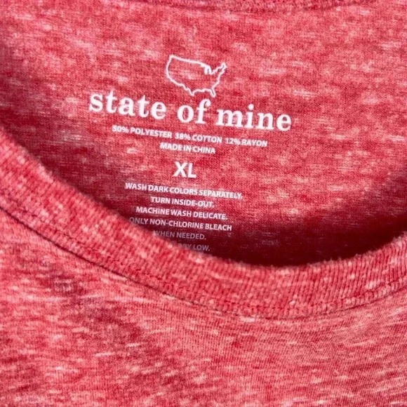 State of Mine Holiday T-Shirt Size XL Red Short Sleeve Script Party Fireworks - Picture 4 of 4
